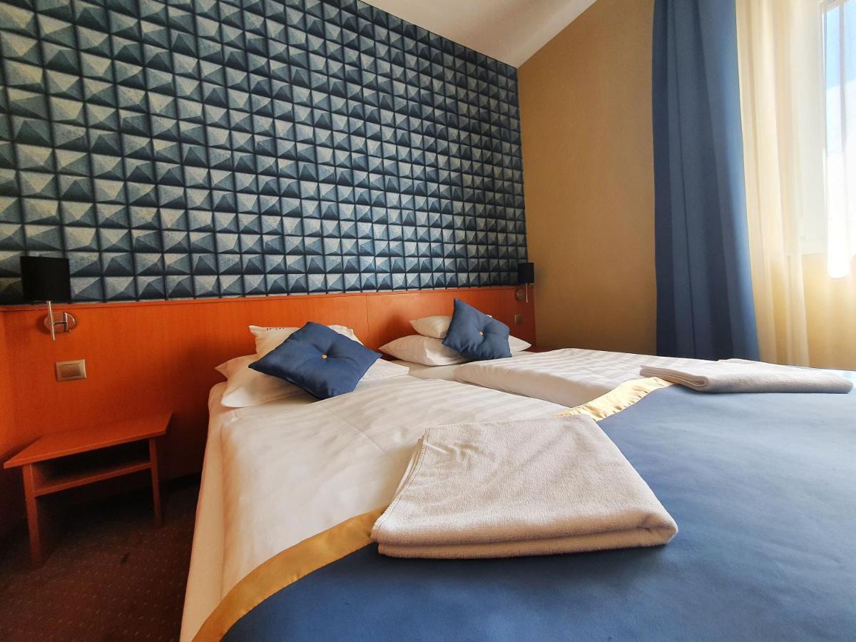 Platan Hotel 3*